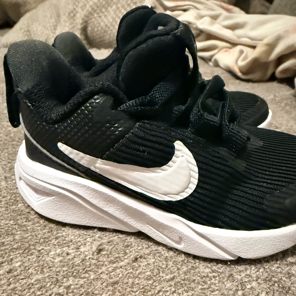 Nike Kids Black and White Sneakers